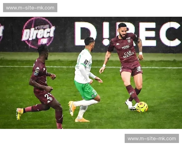 尼斯换帅后平局过多阻碍爬升 客场不敌里昂仍在降级区边缘 尼斯换帅后平局过多阻碍爬升 客场不敌里昂仍在降级区边缘